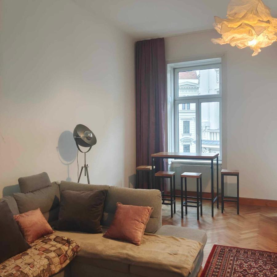 Large 4 Room Apartment In The Center Of Viena Exterior foto